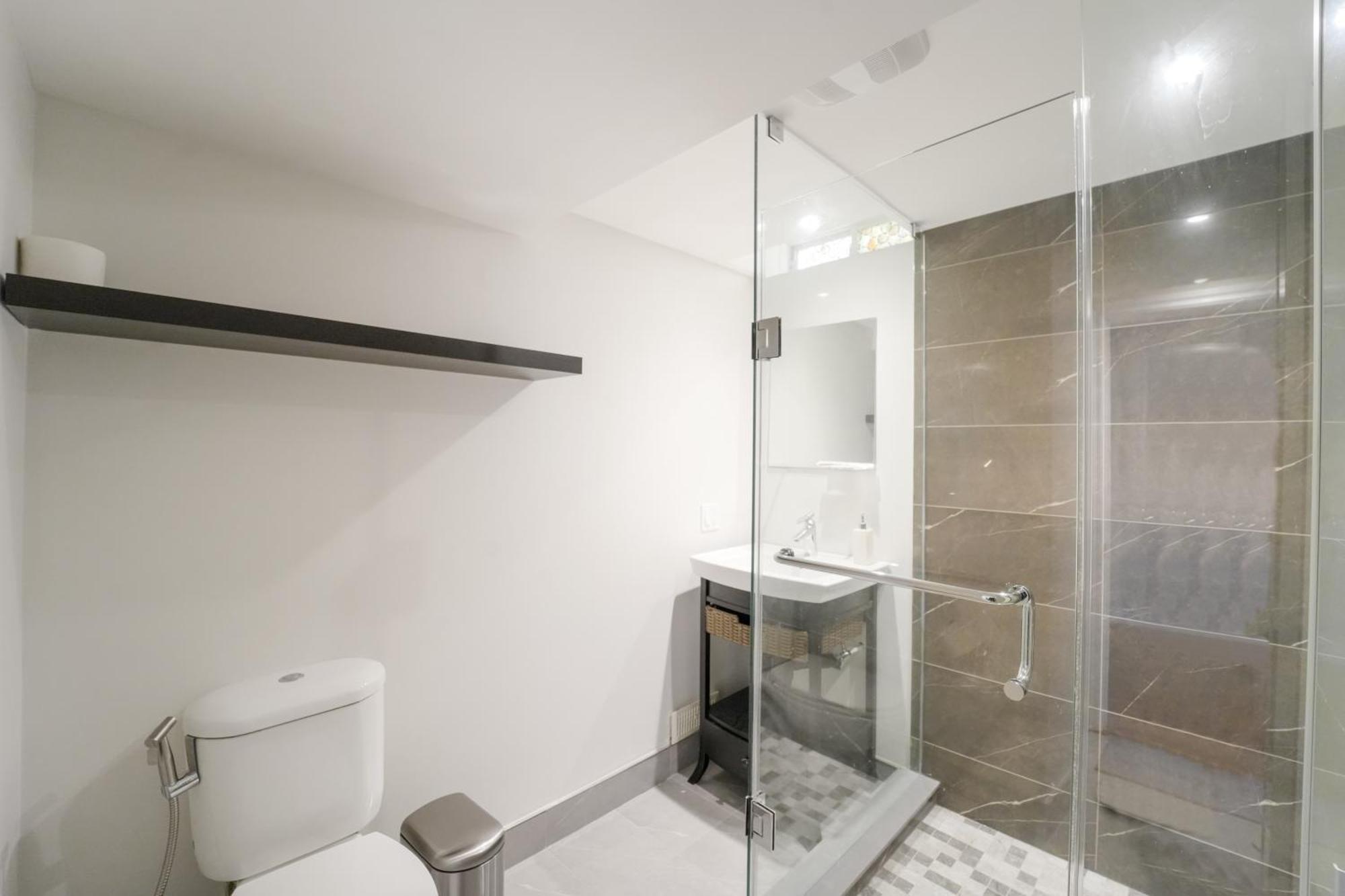 Cozy Lovely Ravine Facing Suite. Mississauga Dış mekan fotoğraf