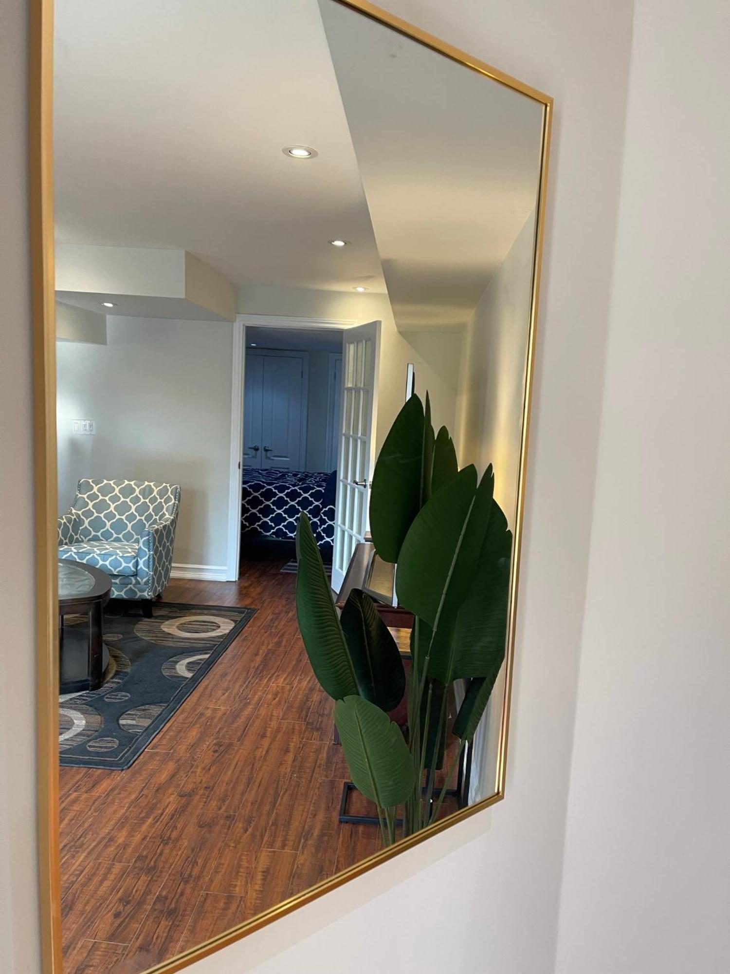 Cozy Lovely Ravine Facing Suite. Mississauga Dış mekan fotoğraf